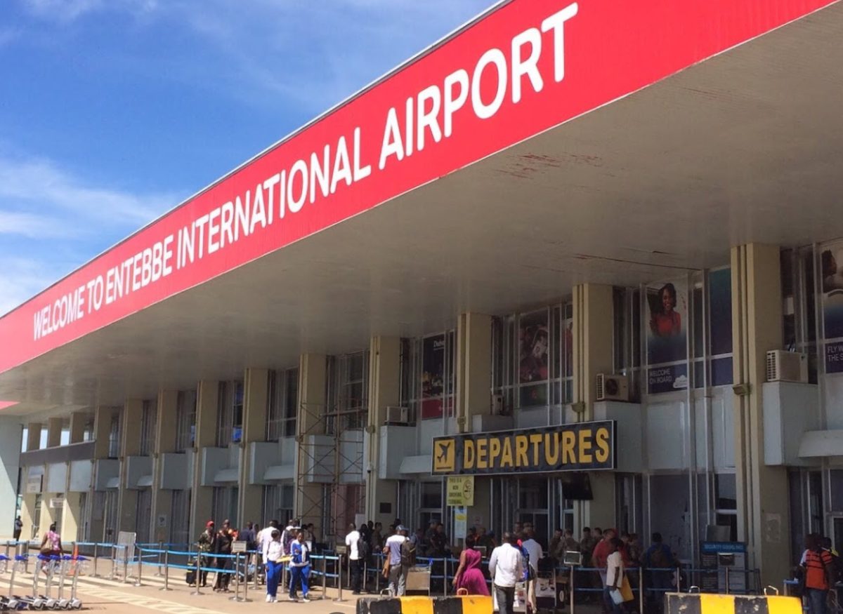 Flying into Entebbe