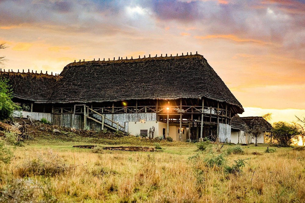Apoka Safari Lodge