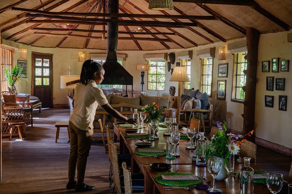 Dining at Mount Gahinga Lodge